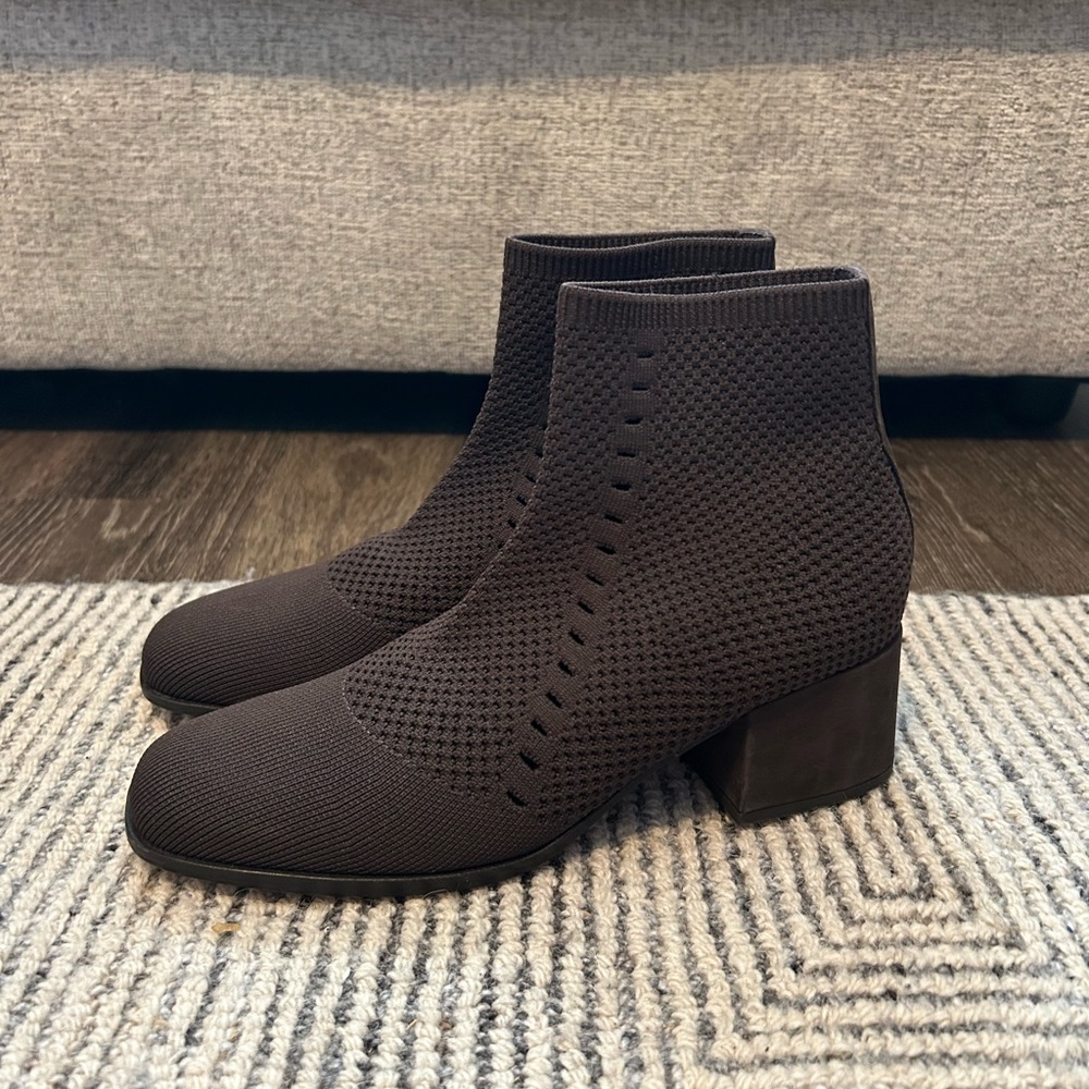 Eileen Fisher Brown Stretch Knit Square Toe Honey Ankle Bootie Boots 8 Mocha